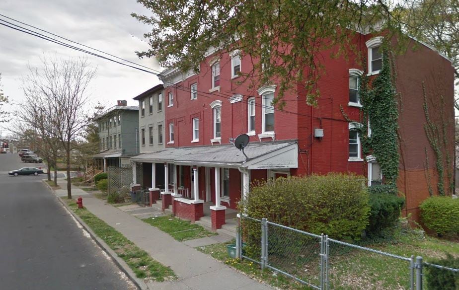 Poughkeepsie Portfolio portfolio of 4 properties for sale on LoopNet.com - Building Photo - Image 3 of 9