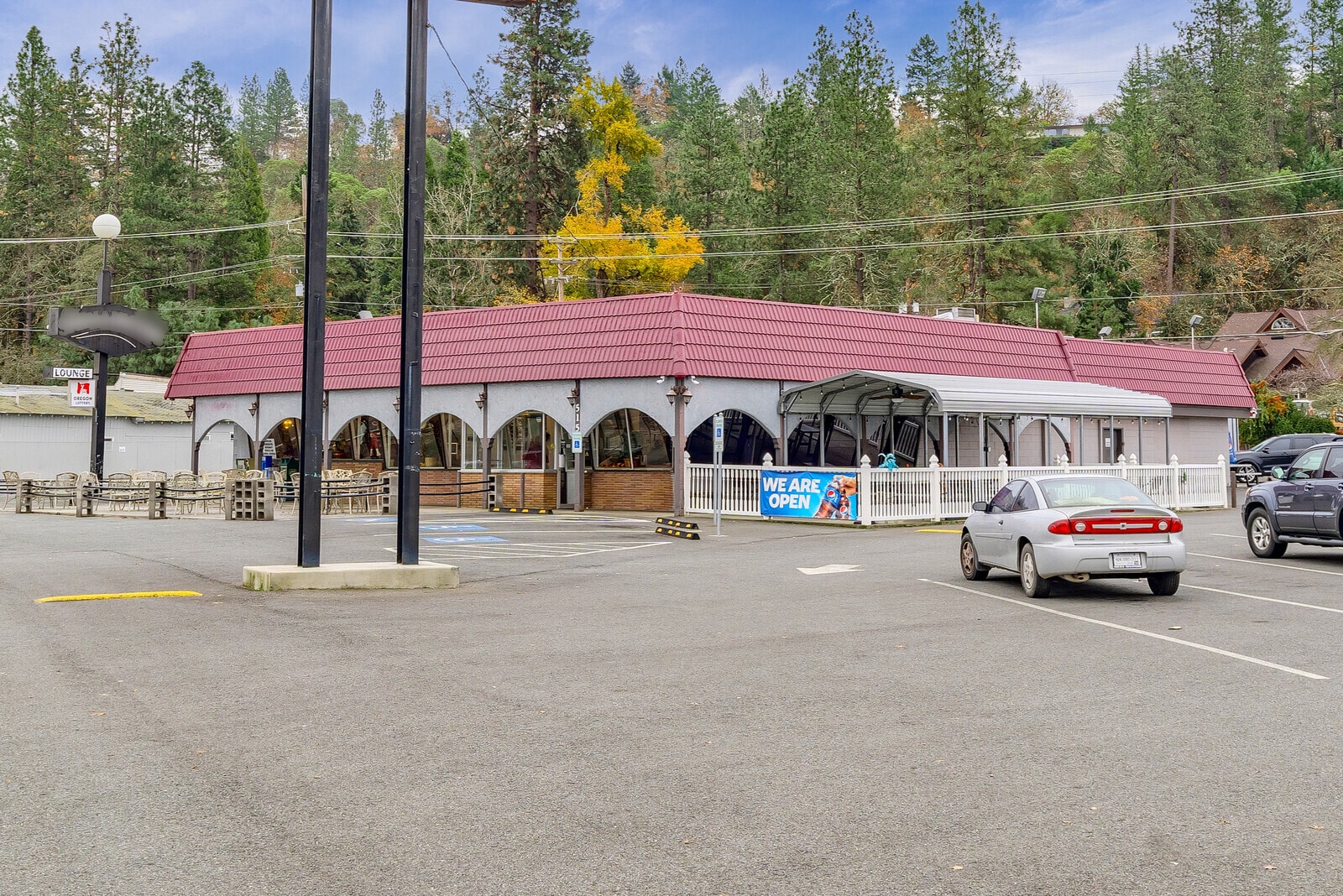 515 Rogue River Hwy, Grants Pass, OR for sale Building Photo- Image 1 of 1