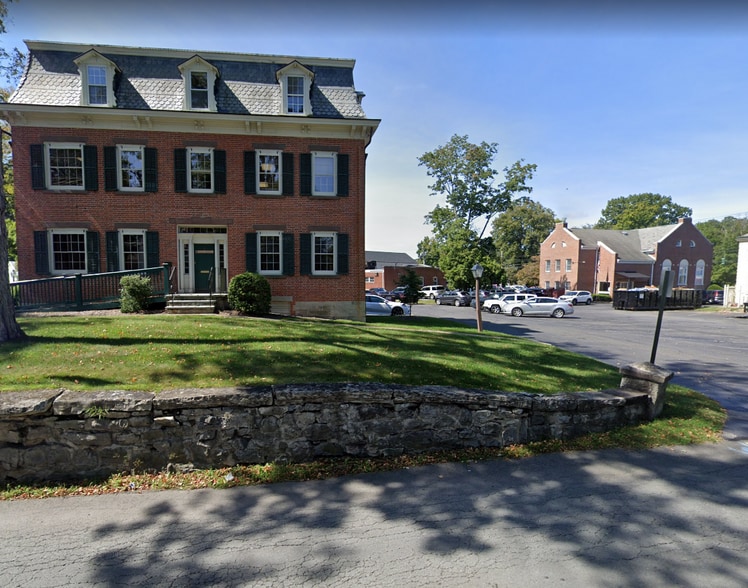 8 Forester Ave, Warwick, NY for sale - Building Photo - Image 1 of 1