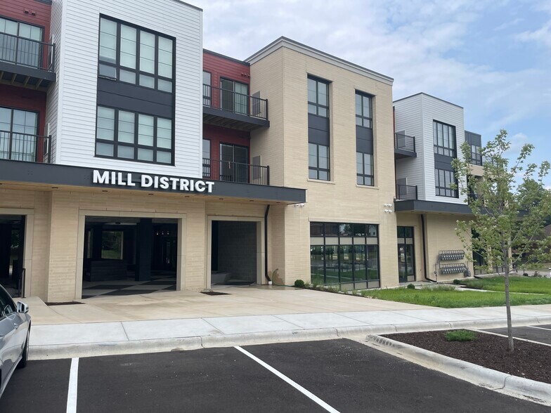 402 Church Ave, Verona, WI for sale - Building Photo - Image 1 of 1