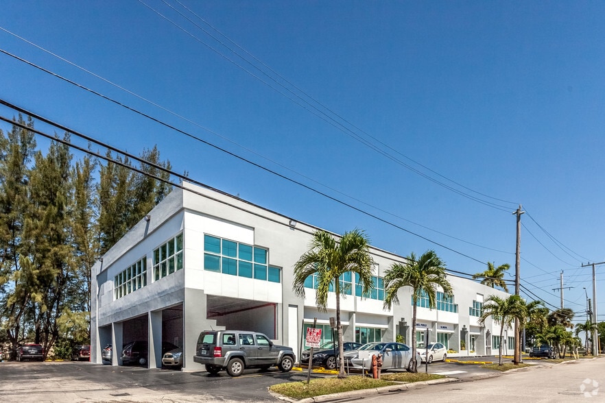 9300 NW 25th St, Miami, FL for lease - Building Photo - Image 2 of 16