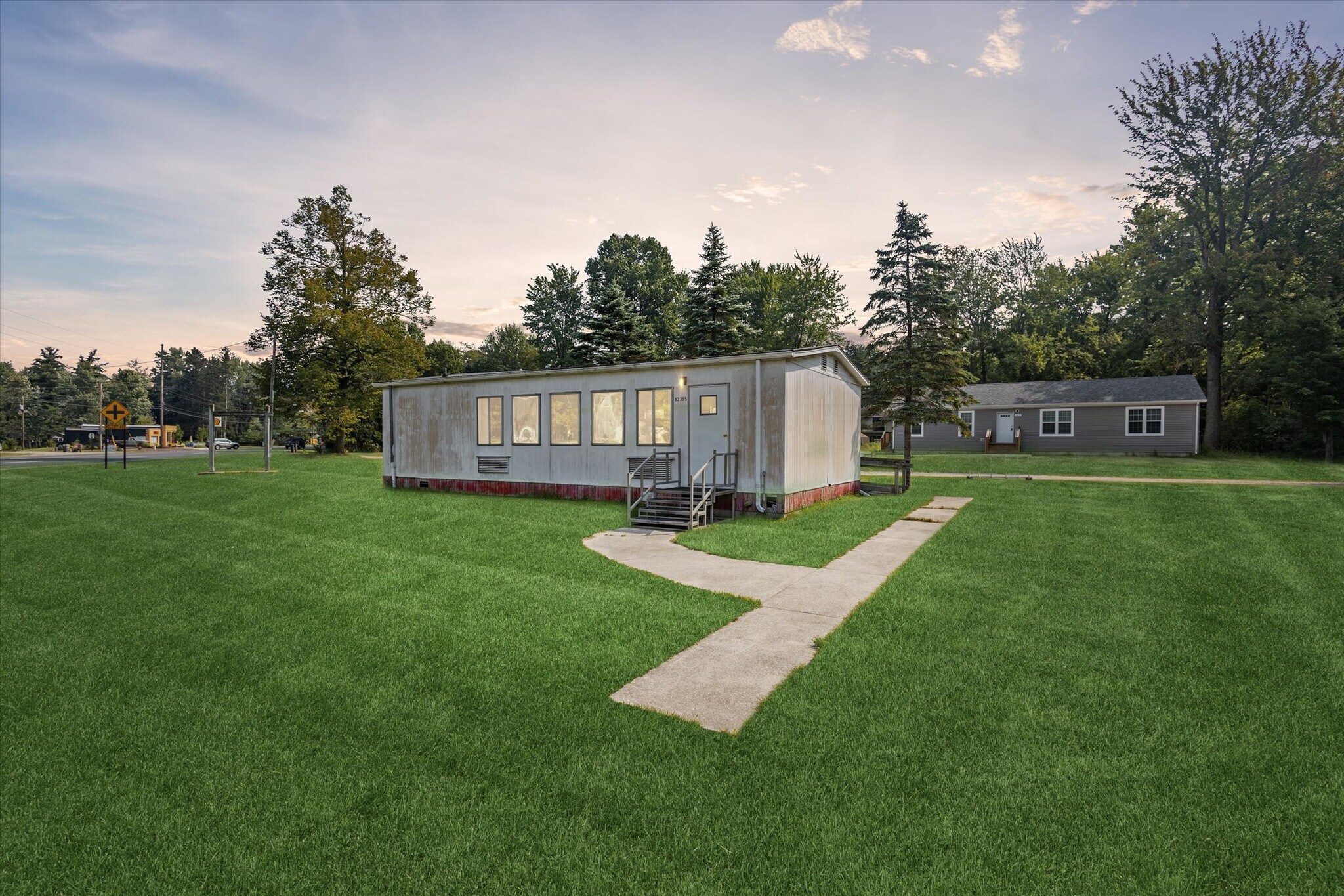 12391 Red Arrow Hwy, Sawyer, MI for sale Primary Photo- Image 1 of 1