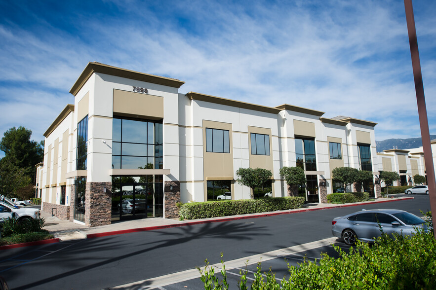 7888 Cherry Ave, Fontana, CA for lease - Building Photo - Image 1 of 10