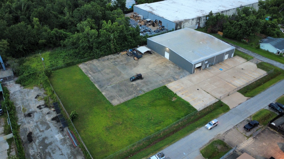 8508 Rannie Rd, Houston, TX for lease - Building Photo - Image 2 of 7
