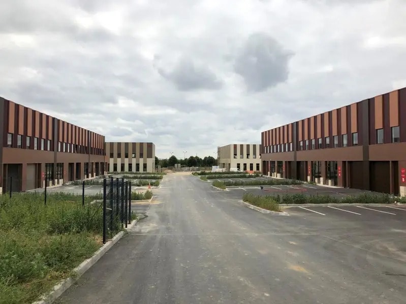 Vente Local d'activités 2 976 m² - Photo 1