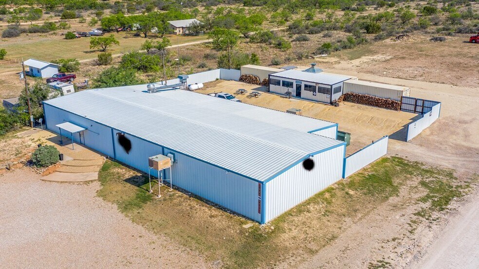 20030 Lake Country Rd, Paint Rock, TX 76866 Entertainment Venue