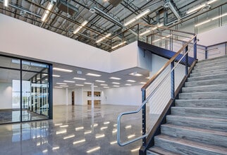 6950 Tujunga Ave, North Hollywood, CA for lease Interior Photo- Image 2 of 5