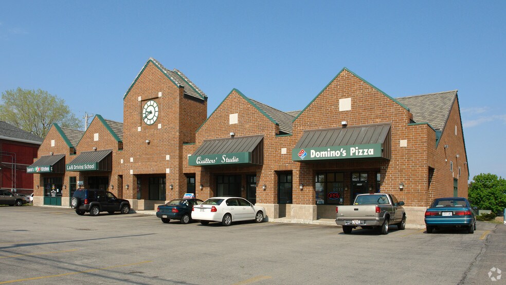 3739 Douglas Ave, Racine, WI for sale - Primary Photo - Image 1 of 1