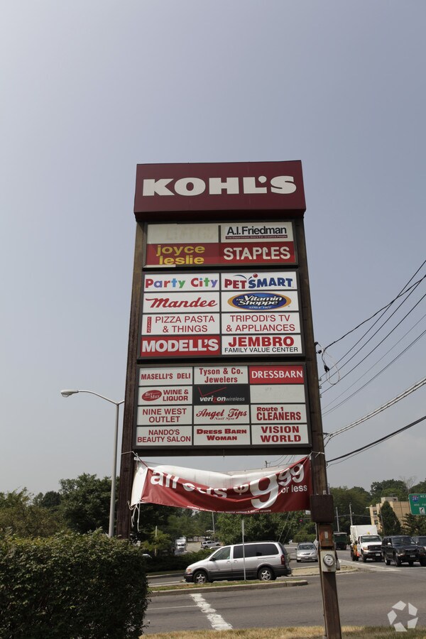 421575 Boston Post Rd, Port Chester, NY 10573