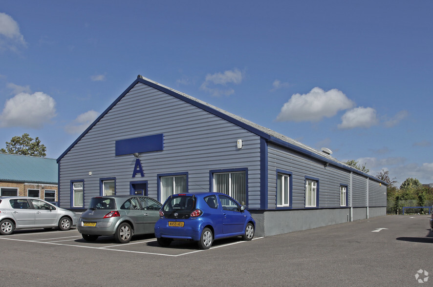 Nuffield Rd, Cambridge for sale - Primary Photo - Image 1 of 1