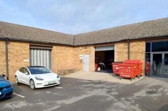24-28 Knowl Piece, Hitchin for lease Building Photo- Image 1 of 2