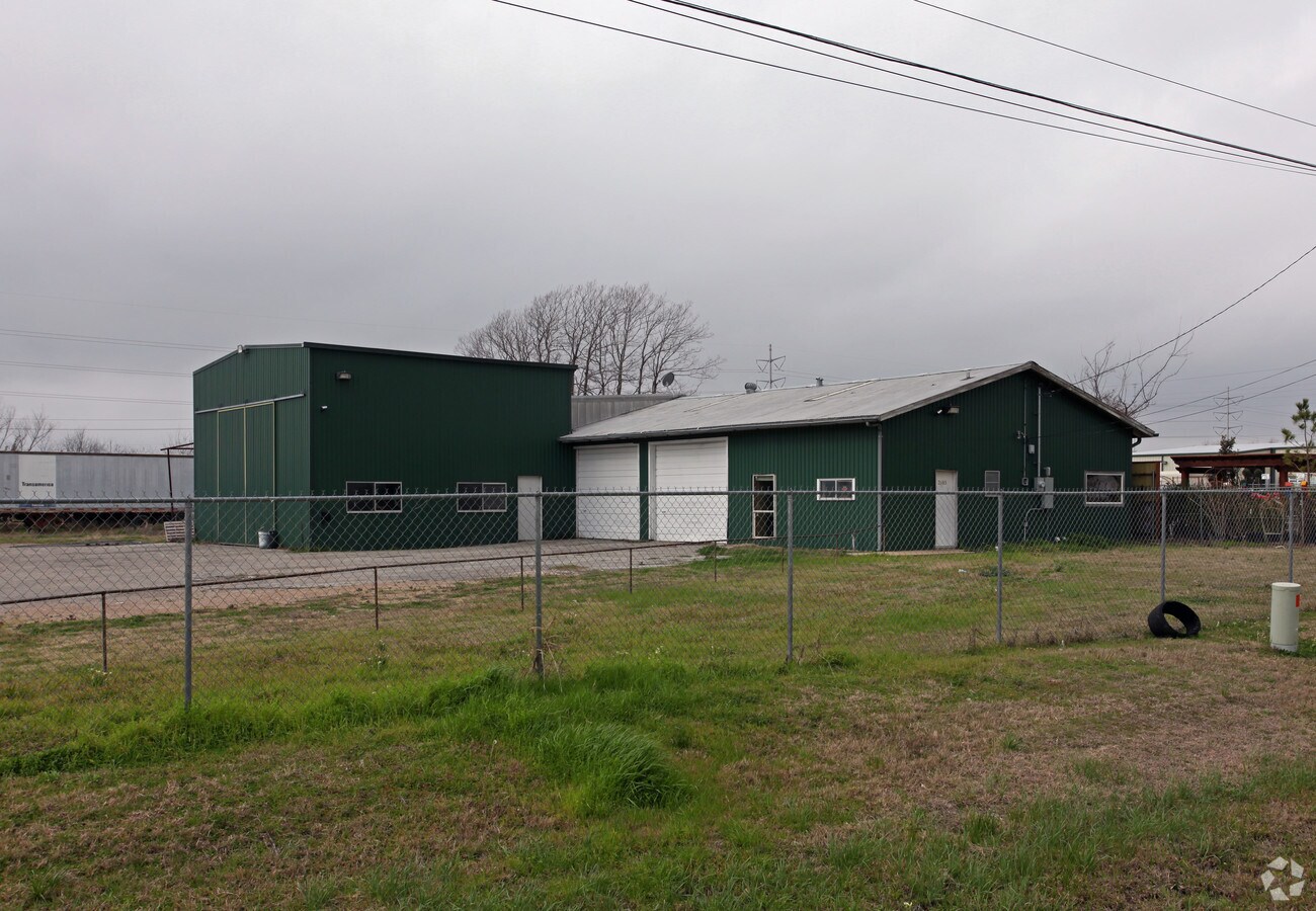 2603 S Kaufman St, Ennis, TX 75119