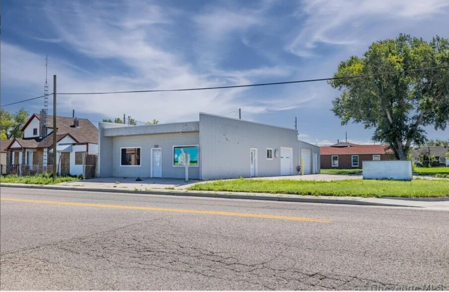 2022 Snyder Ave, Cheyenne, WY for sale - Primary Photo - Image 1 of 7