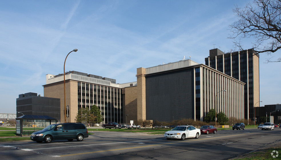 1999 Lake Ave, Rochester, NY for sale - Primary Photo - Image 1 of 1