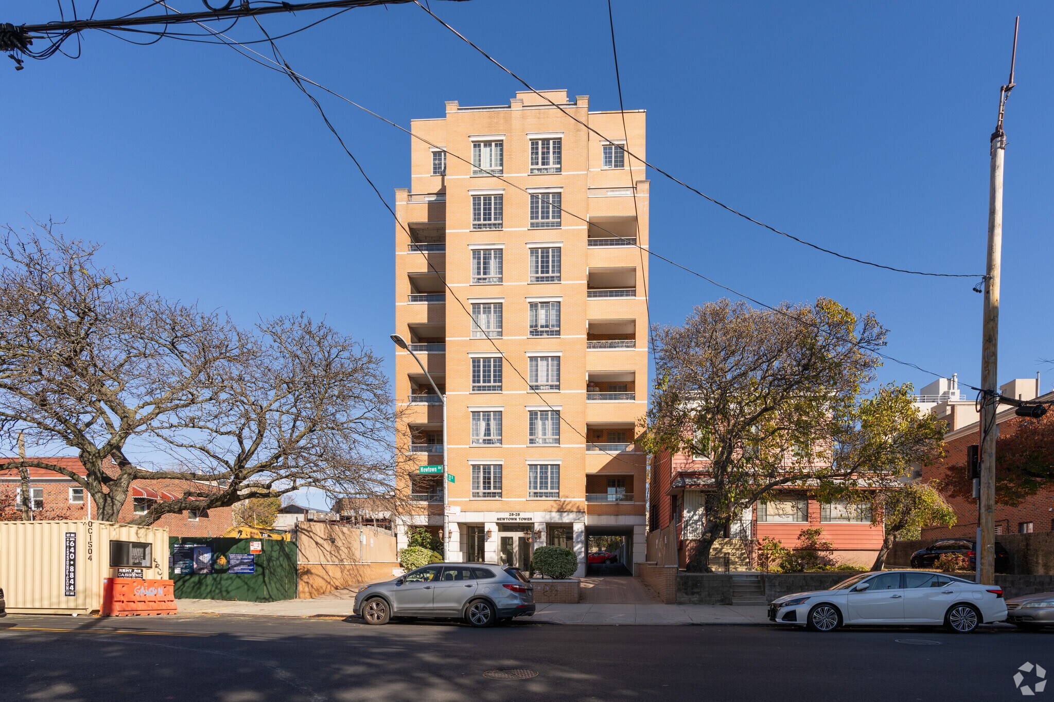 2525 Newtown Ave, Astoria, NY for sale Primary Photo- Image 1 of 1