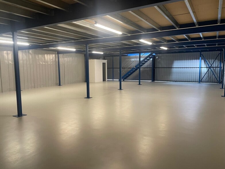 5 Bancombe Rd, Somerton for lease - Building Photo - Image 3 of 6