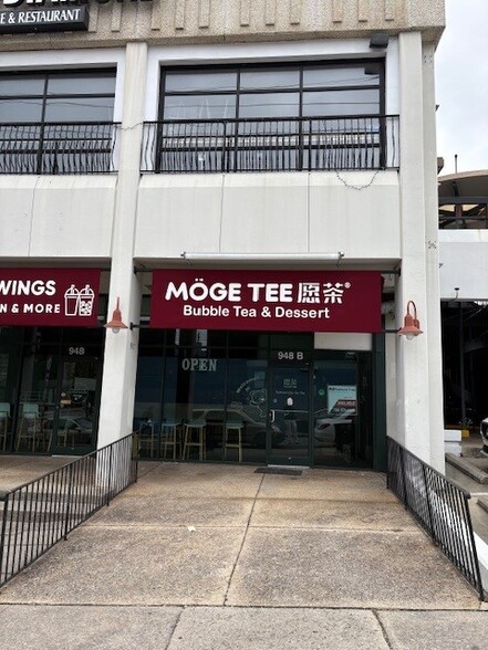 948 Walker Ave, Greensboro, NC for lease - Building Photo - Image 1 of 9