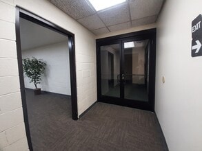 1616 E Wooster St, Bowling Green, OH for lease Interior Photo- Image 1 of 9