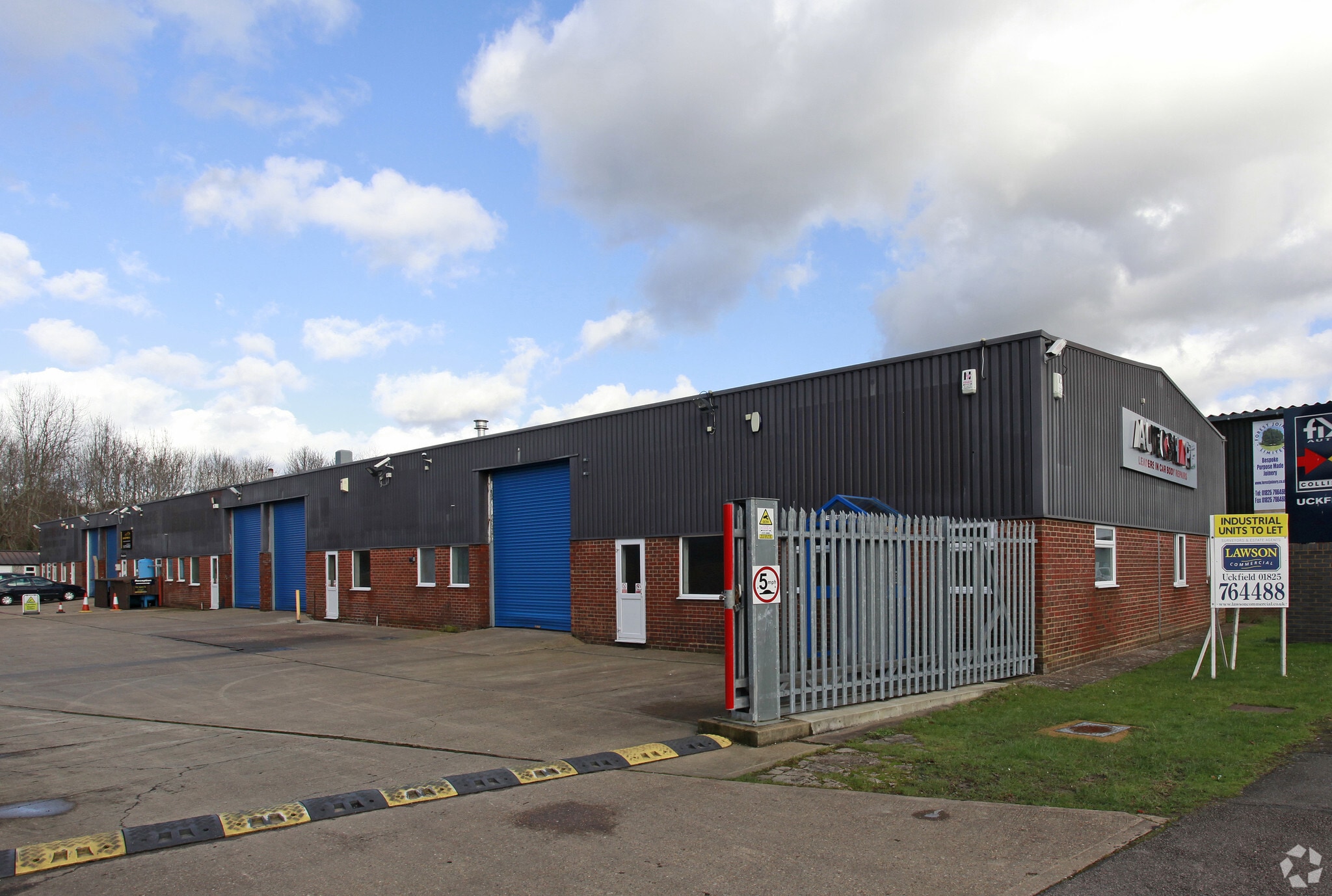 52-60 Bell Ln, Uckfield for sale Primary Photo- Image 1 of 1