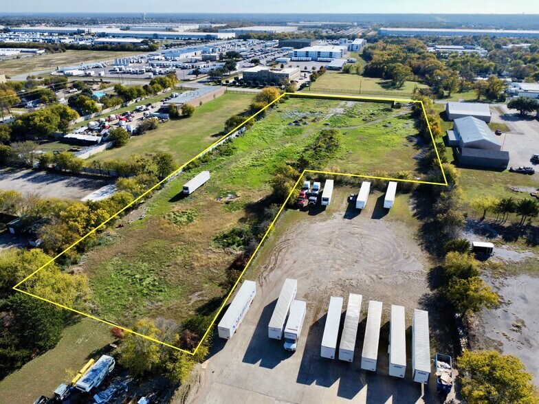 3135 Danieldale Rd, Lancaster, TX for sale - Building Photo - Image 2 of 32