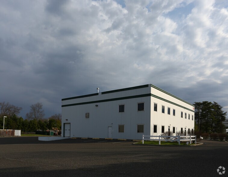 200-250 Allied Pky, West Berlin, NJ for sale - Primary Photo - Image 1 of 1