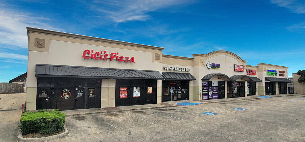 5901 Bellaire Blvd, Houston, TX for sale - Building Photo - Image 1 of 4