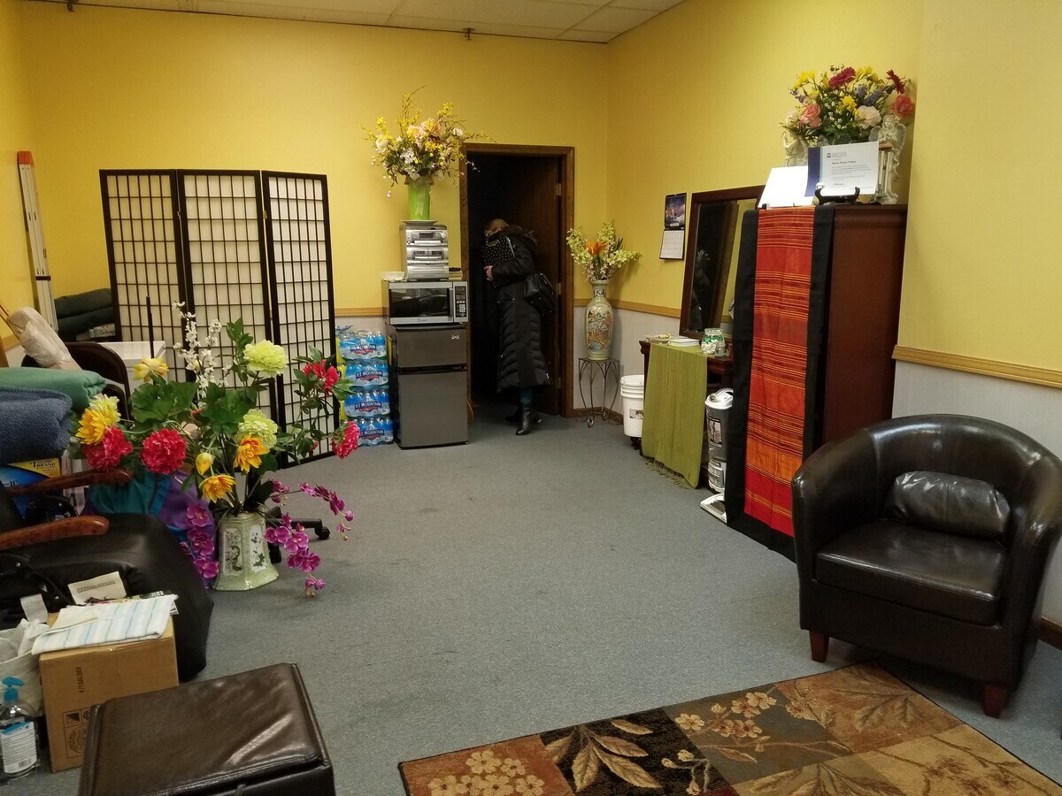 18 W Stephenson St, Freeport, IL 61032