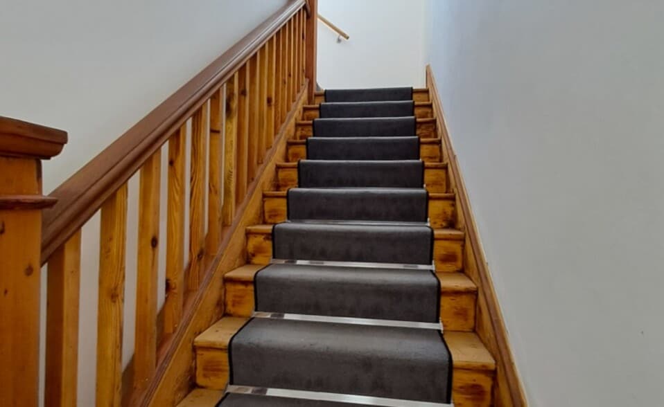 12 North Parade, Falmouth for lease - Interior Photo - Image 3 of 4