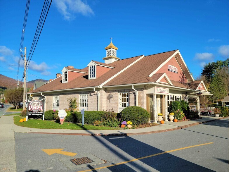 351 Depot St, Manchester Center, VT for sale - Building Photo - Image 1 of 1