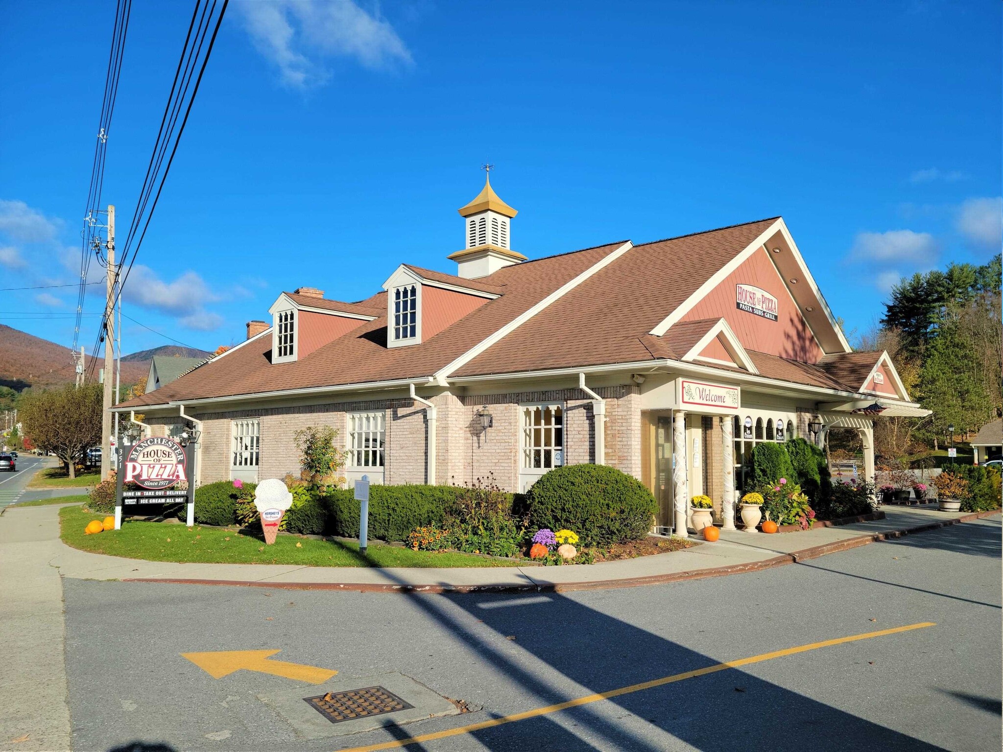 351 Depot St, Manchester Center, VT for sale Building Photo- Image 1 of 2