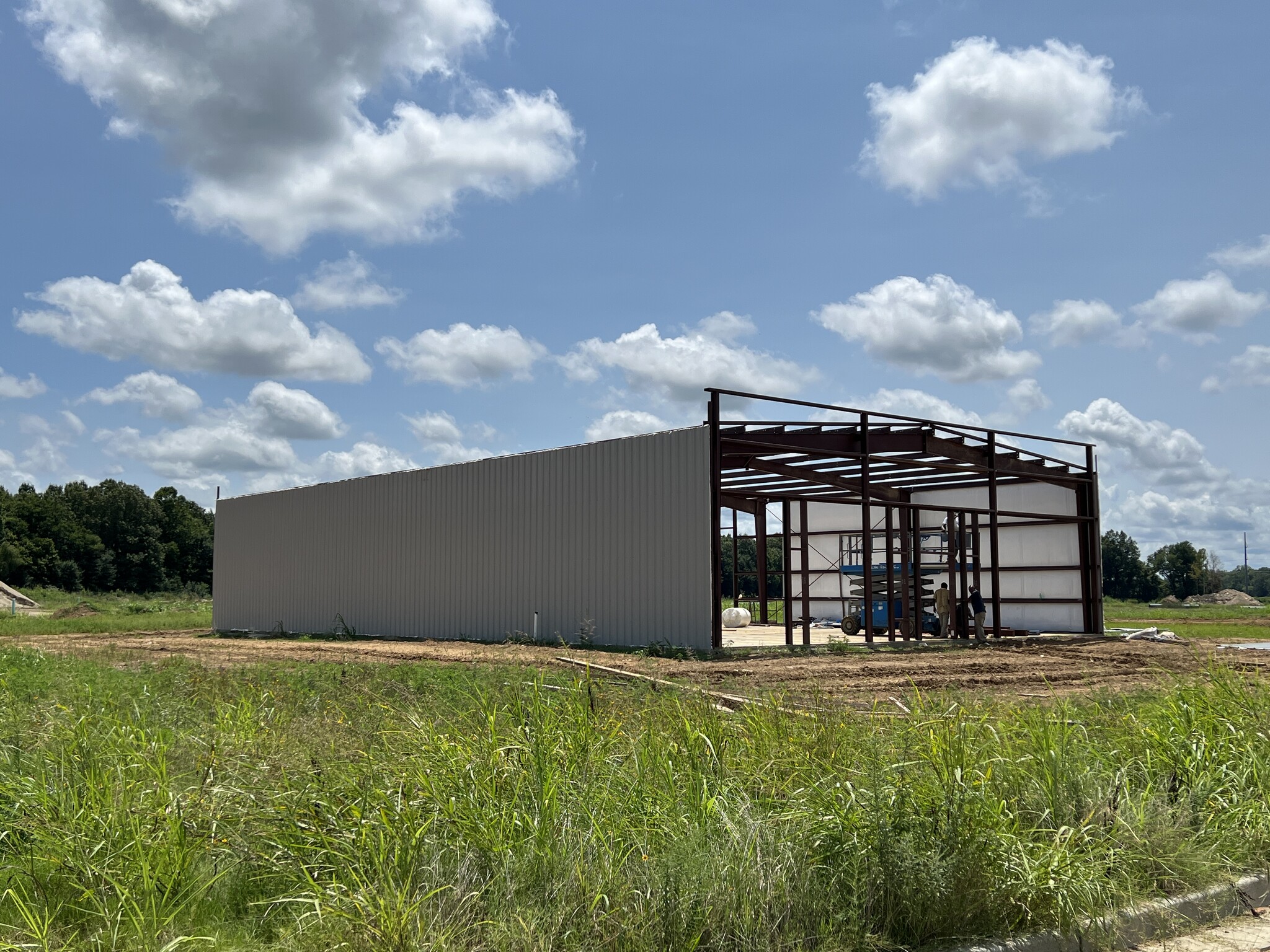 Nesbit, Hernando, MS for lease Building Photo- Image 1 of 7