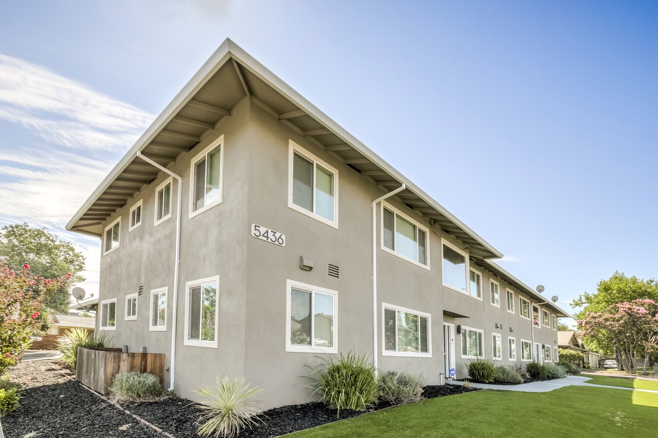 5434 Garfield Ave, Sacramento, CA 95841