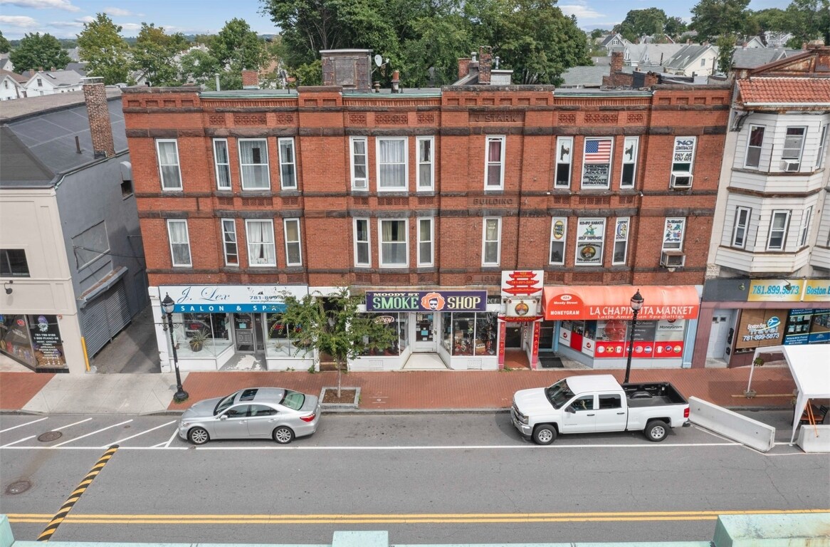 414424 Moody St, Waltham, MA 02453