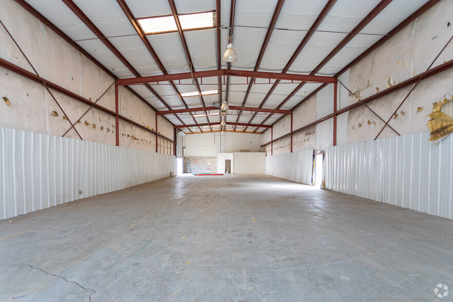 107-111 Payne Rd, Thomasville, NC for lease - Interior Photo - Image 3 of 13