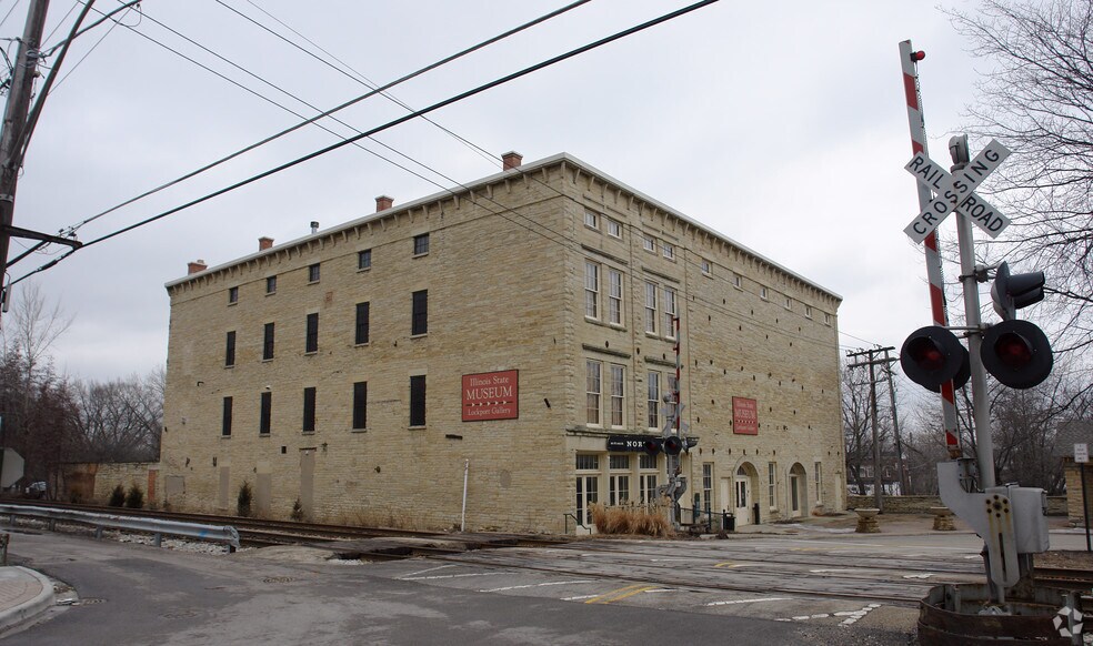 201 W 10th St, Lockport, IL for sale - Primary Photo - Image 1 of 1
