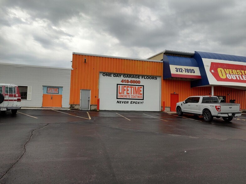 960 French Rd, Cheektowaga, NY 14227 Flex for Lease