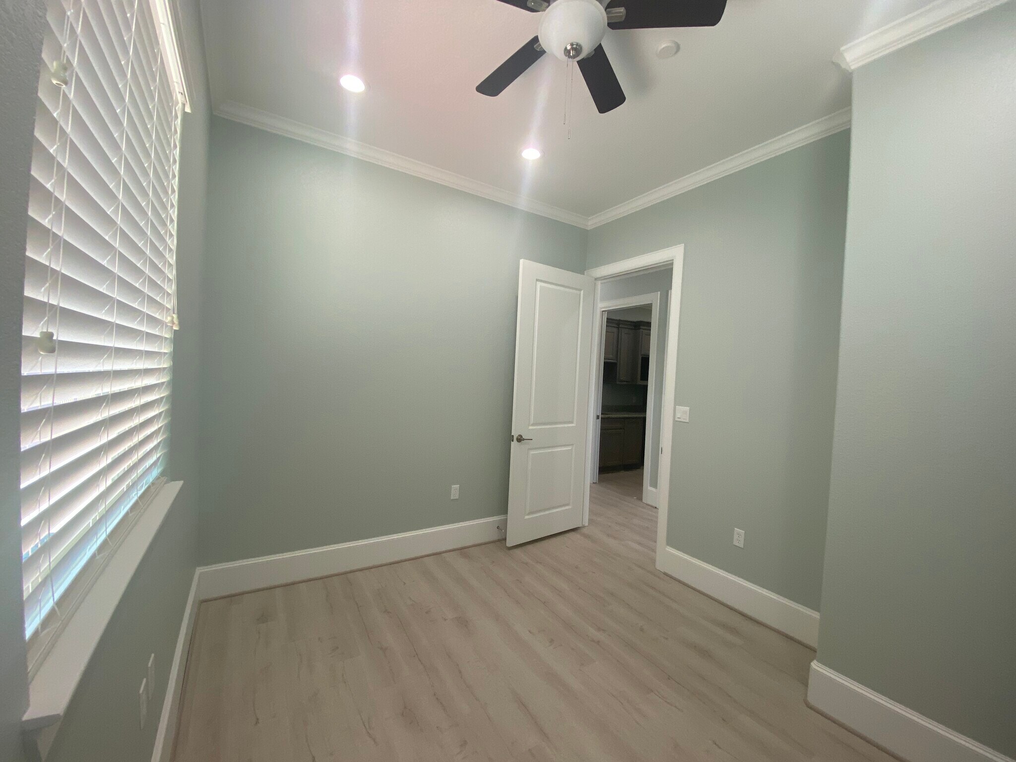 17828 Mound Rd, Cypress, TX 77433 Building 17828