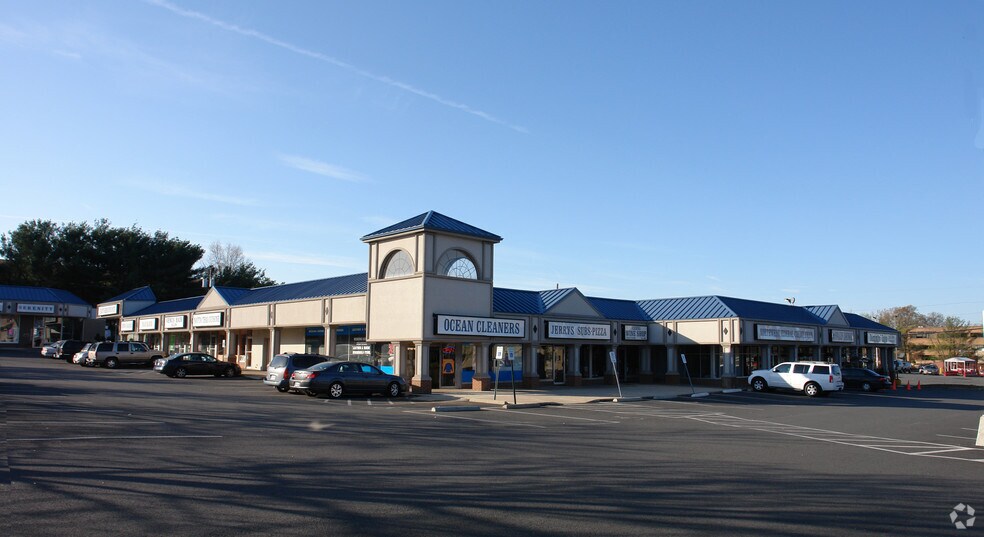 Maple Ave Maple Ave. & Glyndon St., Vienna, VA, 22180 Retail Space