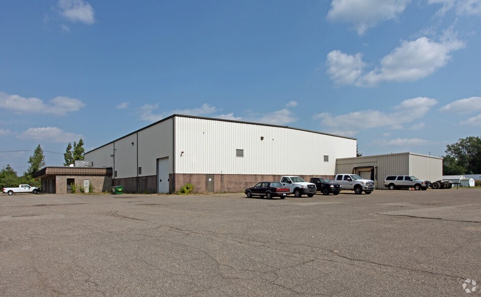 27800 Wick Rd, Romulus, MI for sale - Primary Photo - Image 1 of 1