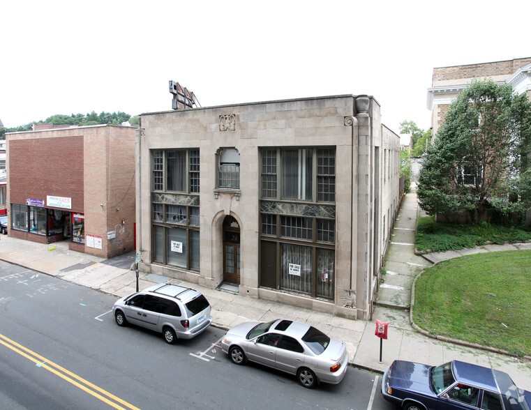 20-24 Washington St, New Britain, CT for lease - Primary Photo - Image 1 of 4