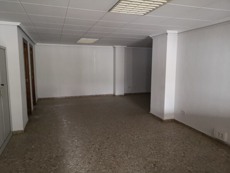 Passatge Joan Segura, 11, Algemesí, Valencia for lease - Building Photo - Image 2 of 11