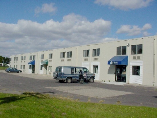 1303 E Bridge St, Redwood Falls, MN for sale - Primary Photo - Image 1 of 1