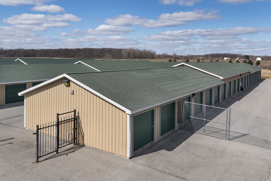 100 W Sterns Rd, Temperance, MI 48182