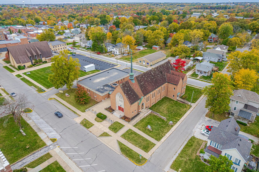 719 Court St, Fulton, MO for sale - Primary Photo - Image 1 of 4