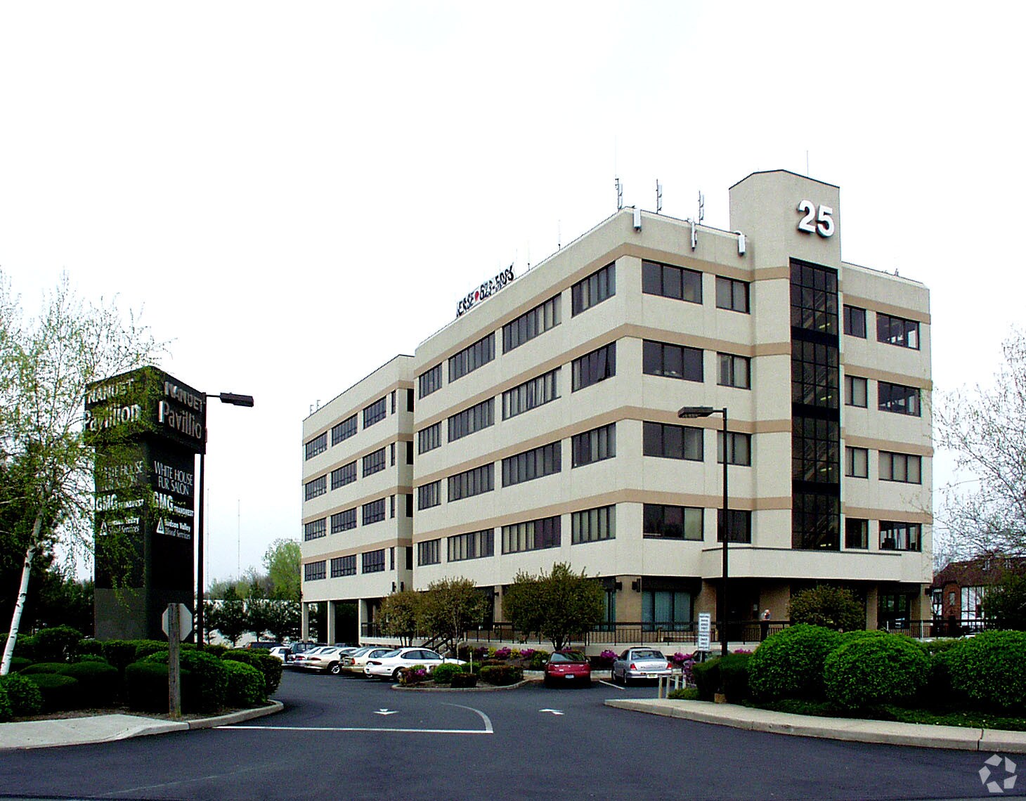 25 Smith St, Nanuet, NY 10954 Nanuet Pavilion