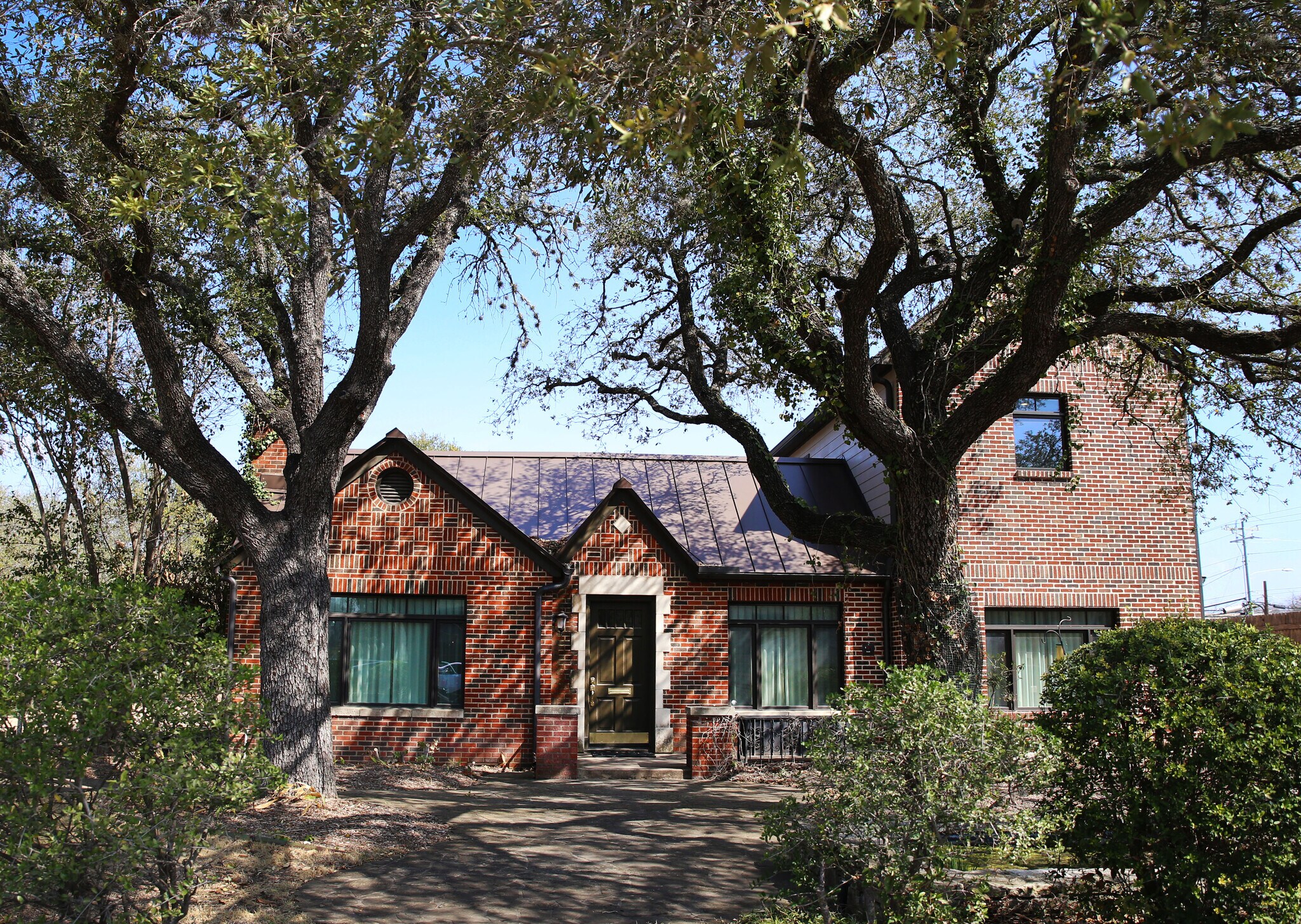 229 N Main St, Boerne, TX for sale Building Photo- Image 1 of 1