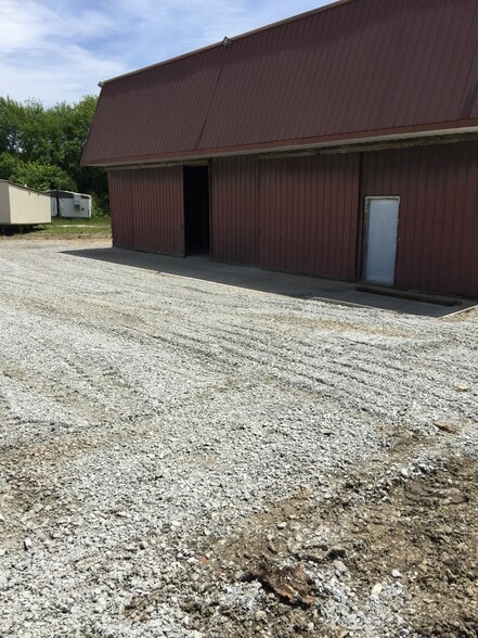 1301 Main, Williamstown, KY for lease - Building Photo - Image 2 of 5