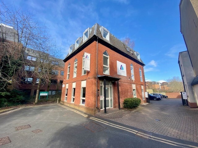 Northbrook St, Newbury for lease - Building Photo - Image 1 of 4