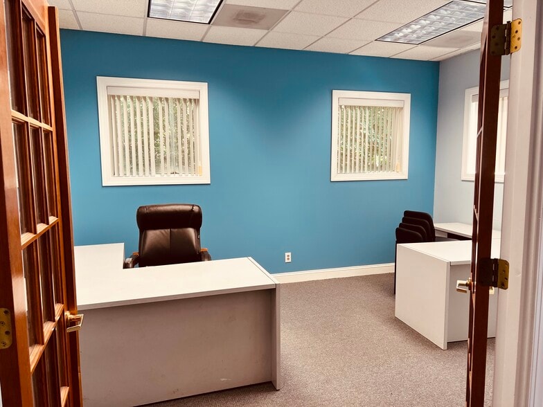 1774 W Roosevelt Blvd, Monroe, NC for lease - Interior Photo - Image 3 of 7