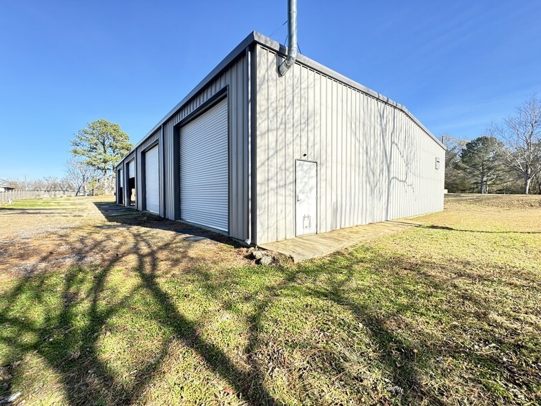 2285 Reneau Rd, Oneonta, AL for sale - Primary Photo - Image 1 of 32